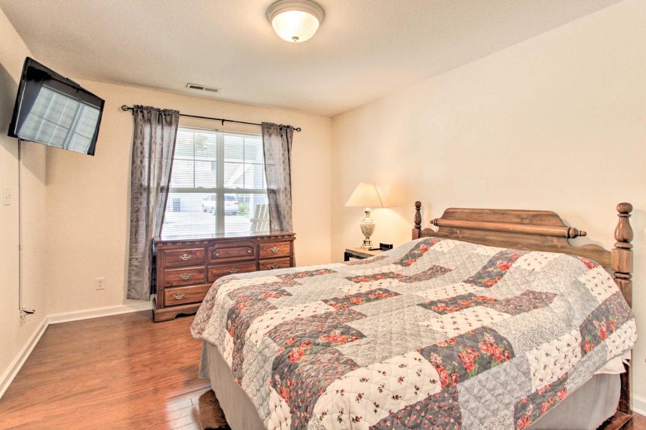 Home With Community Pool - 2 Miles To The Island! Pigeon Forge Exterior foto