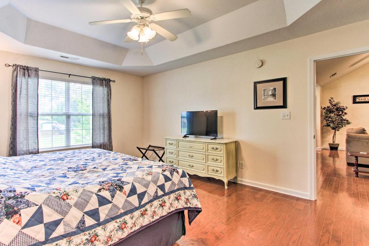 Home With Community Pool - 2 Miles To The Island! Pigeon Forge Exterior foto